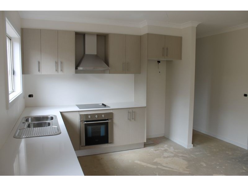 2/2 Acacia Close, Cowes VIC 3922