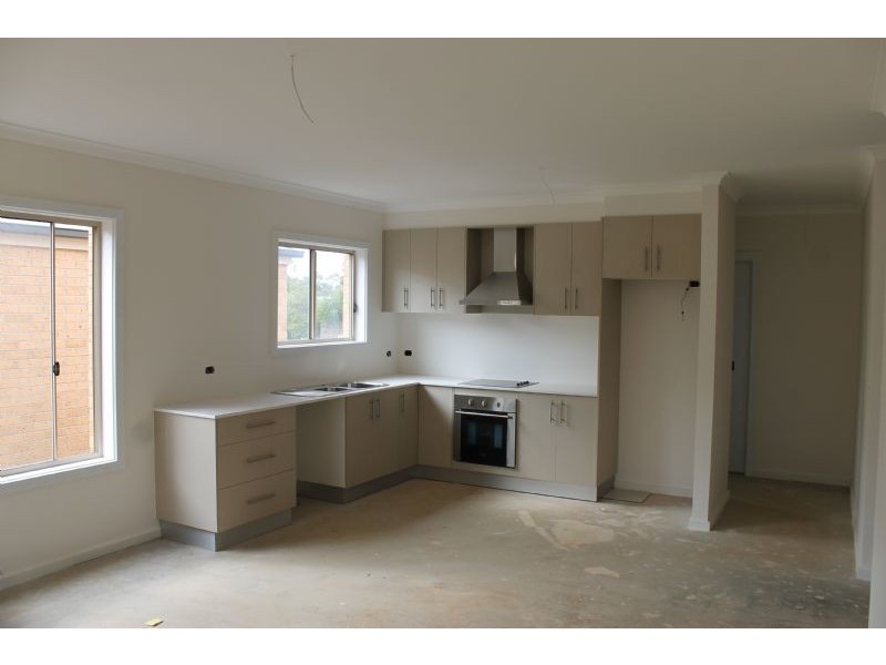 2/2 Acacia Close, Cowes VIC 3922