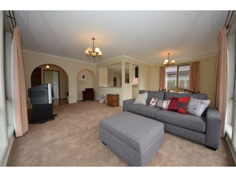24 Forrest Avenue, Newhaven VIC 3925