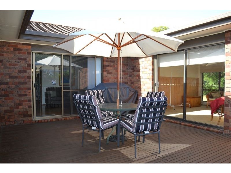 24 Forrest Avenue, Newhaven VIC 3925