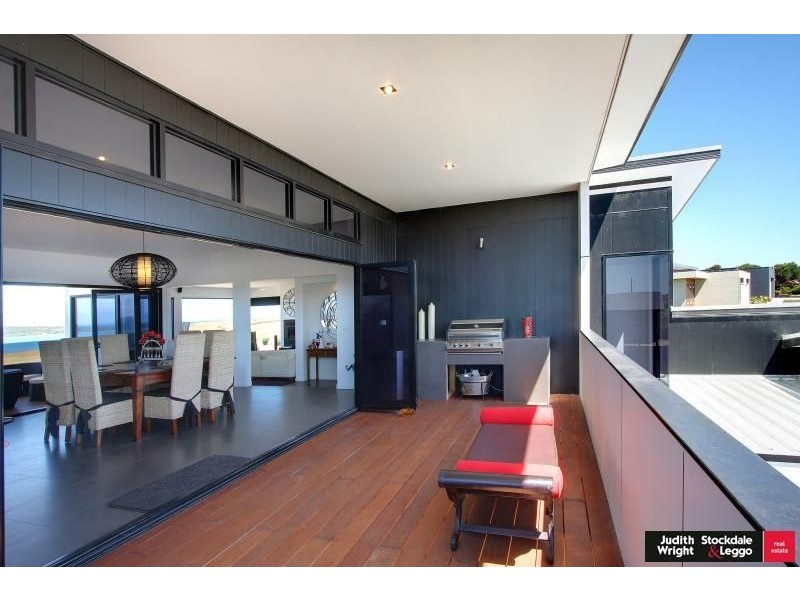 9 Cayley Court, San Remo VIC 3925