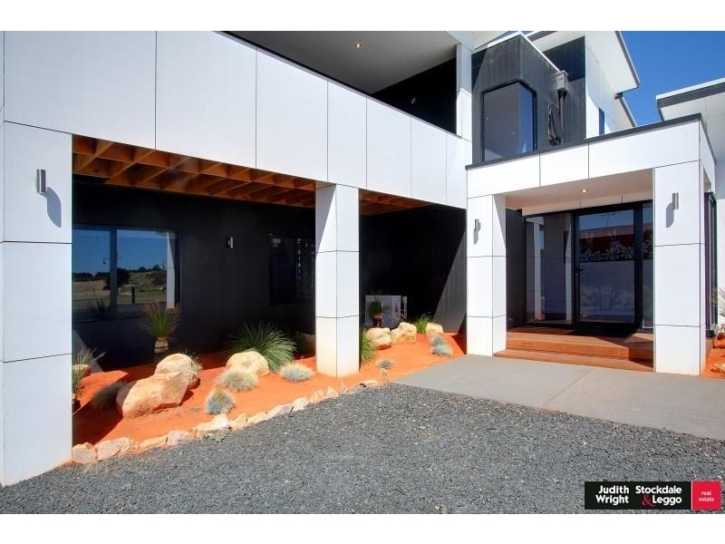 9 Cayley Court, San Remo VIC 3925