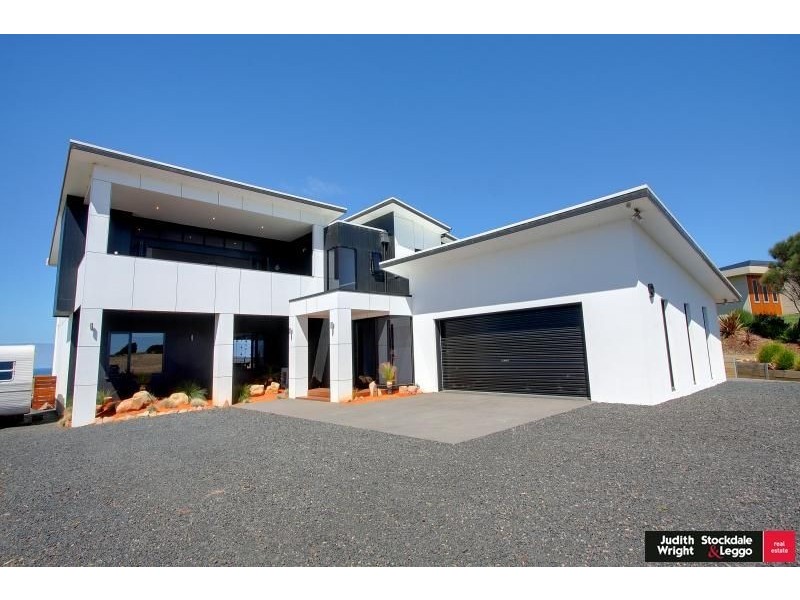 9 Cayley Court, San Remo VIC 3925