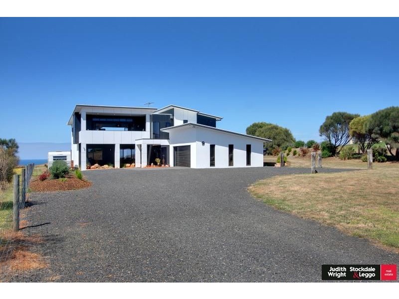 9 Cayley Court, San Remo VIC 3925