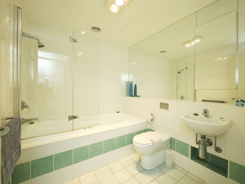 120/1 The Esplanade, Cowes VIC 3922