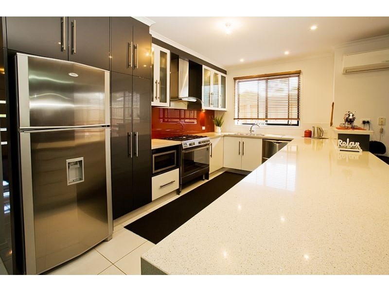 4 Amanda Close, Cowes VIC 3922