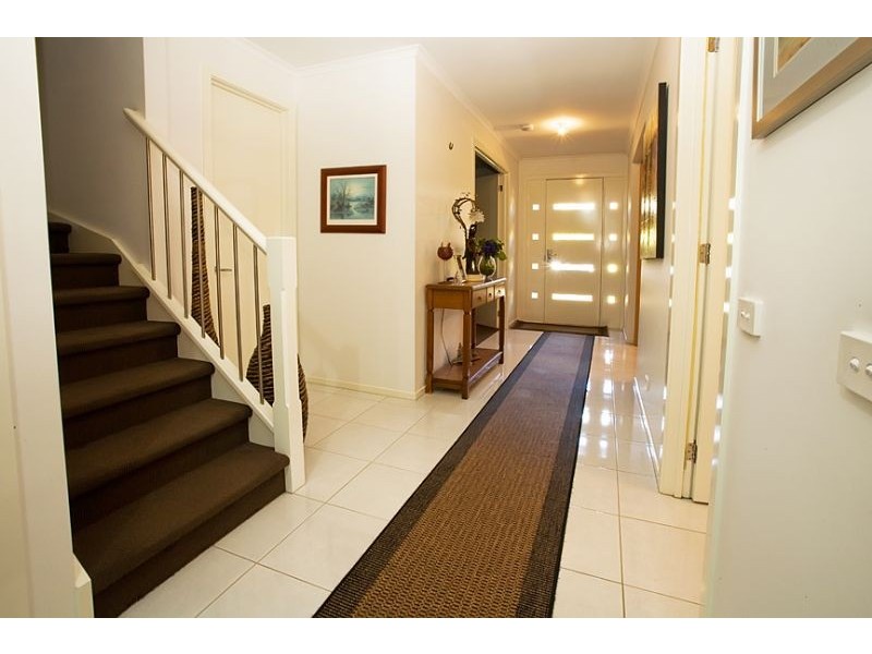 4 Amanda Close, Cowes VIC 3922