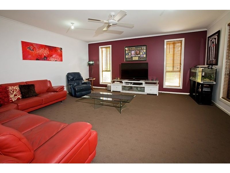 4 Amanda Close, Cowes VIC 3922