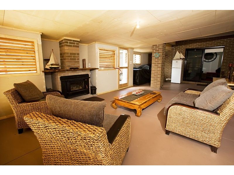 4 Amanda Close, Cowes VIC 3922