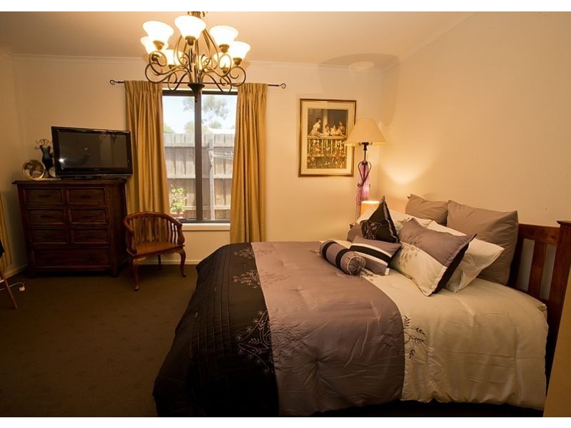 4 Amanda Close, Cowes VIC 3922