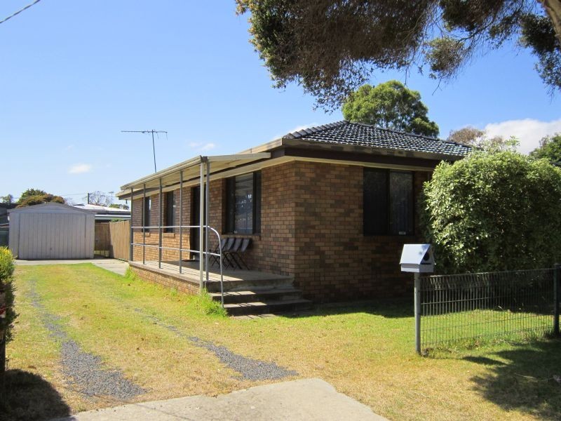 17 Lansell Road, Cowes VIC 3922