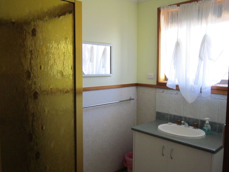 17 Lansell Road, Cowes VIC 3922