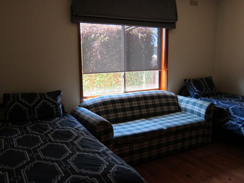 17 Lansell Road, Cowes VIC 3922