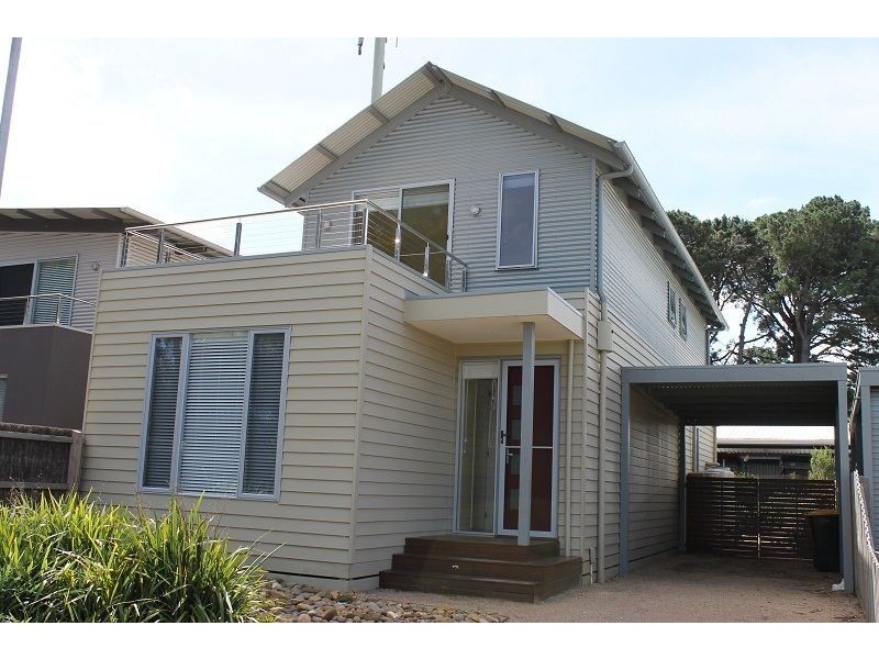 2/15-18 Beach Road, Rhyll VIC 3923