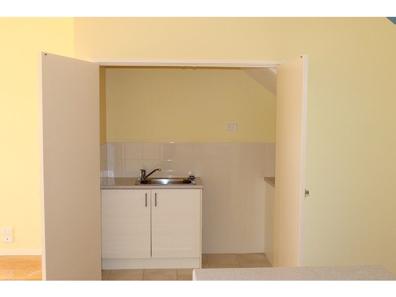 2/15-18 Beach Road, Rhyll VIC 3923