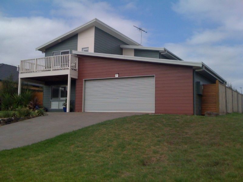 4 Lorikeet Lane, Cowes VIC 3922