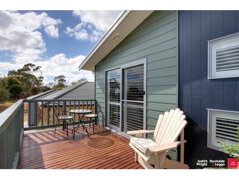 4 Lorikeet Lane, Cowes VIC 3922