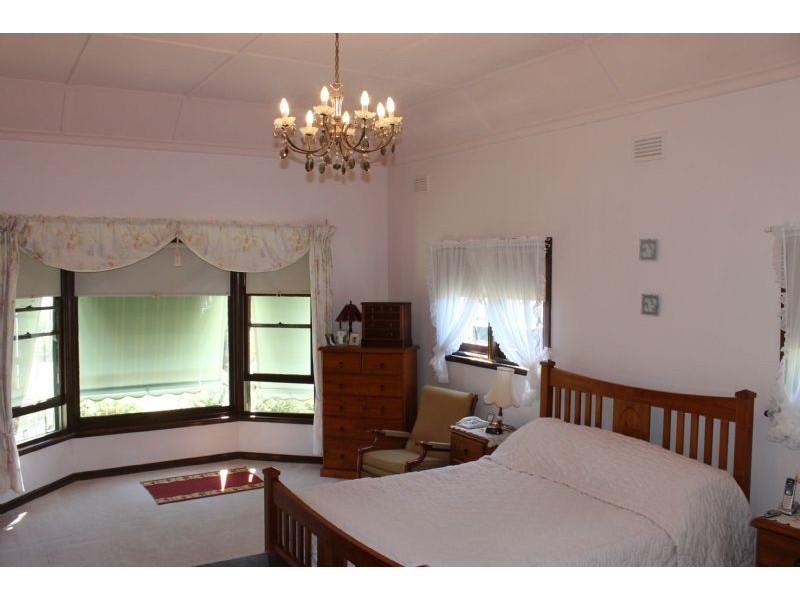 16 Chillingworth Road, Cowes VIC 3922