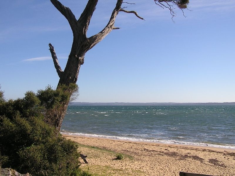 11 Justice Road, Cowes VIC 3922