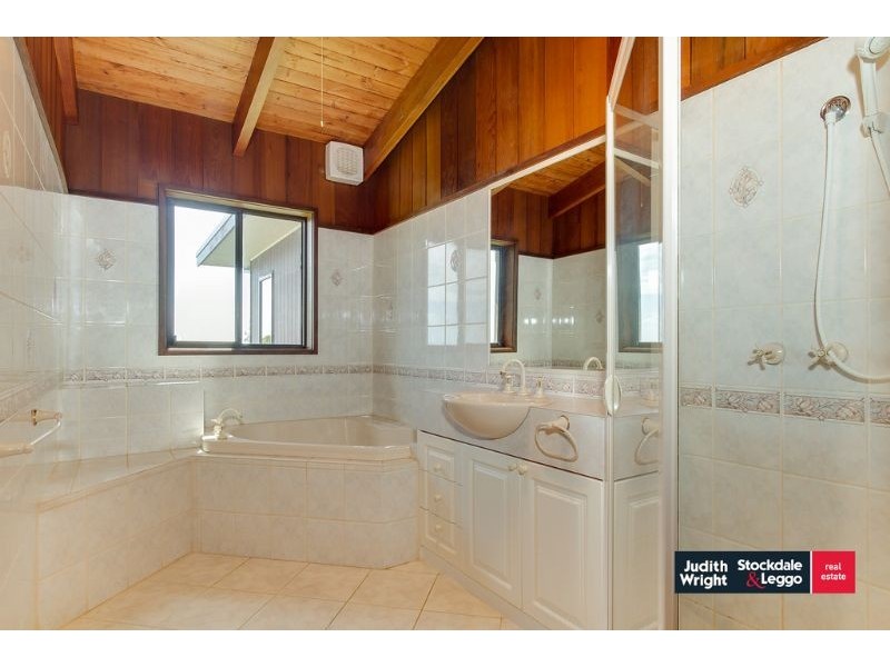 23-25 Chillingworth Road, Cowes VIC 3922