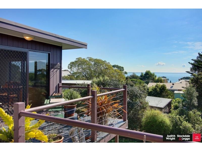 23-25 Chillingworth Road, Cowes VIC 3922