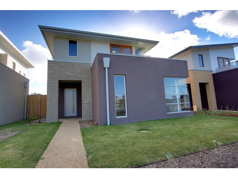 6 Lobelia Lane, Cowes VIC 3922