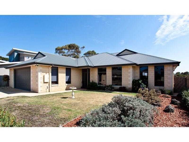 22 Anthony Court, Cowes VIC 3922