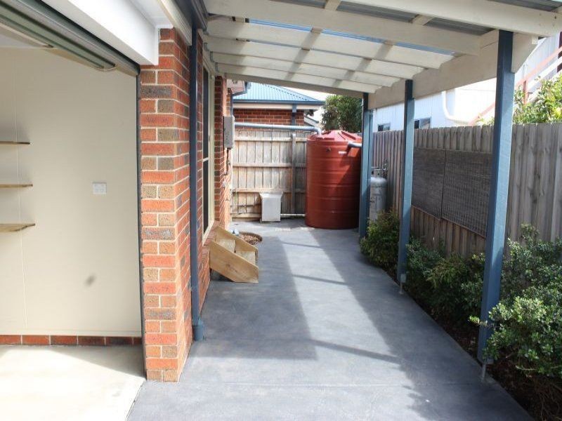 2/62 Walton Street, Cowes VIC 3922