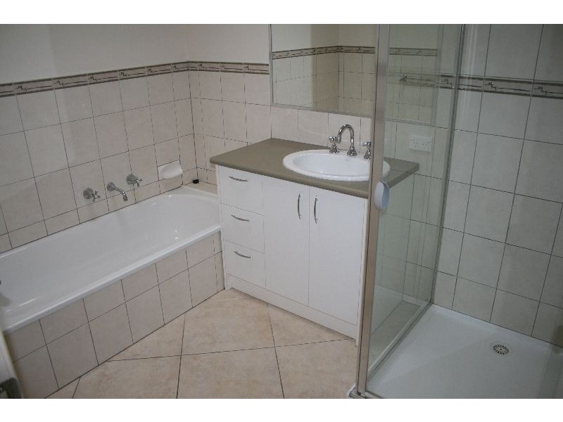 2/62 Walton Street, Cowes VIC 3922