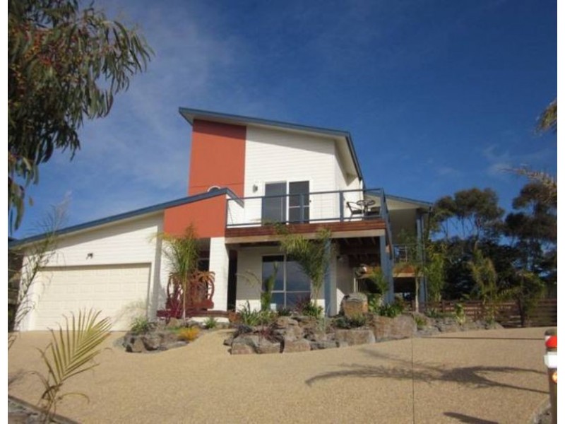 15 Waterview Rise, Cowes VIC 3922