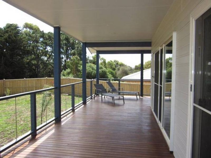 15 Waterview Rise, Cowes VIC 3922
