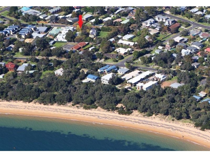 10 Vaughan St, Cowes VIC 3922