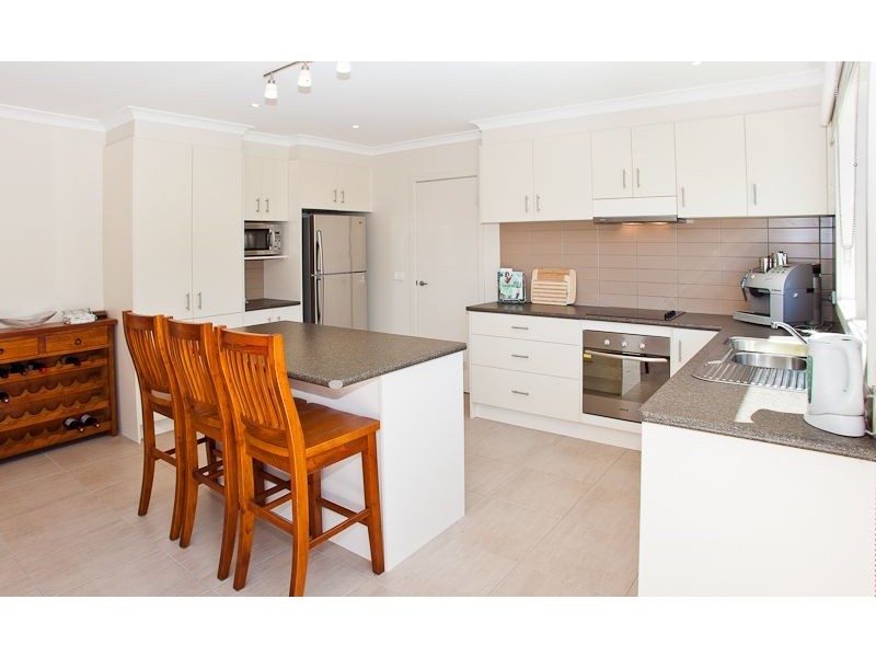 24  Churchill Drive, Cowes VIC 3922