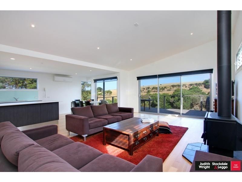 40 Beachcomber Ave, Smiths Beach VIC 3922