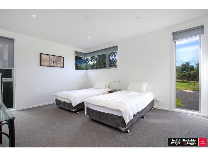 40 Beachcomber Ave, Smiths Beach VIC 3922