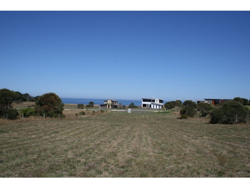 8 Cayley Court, San Remo VIC 3925