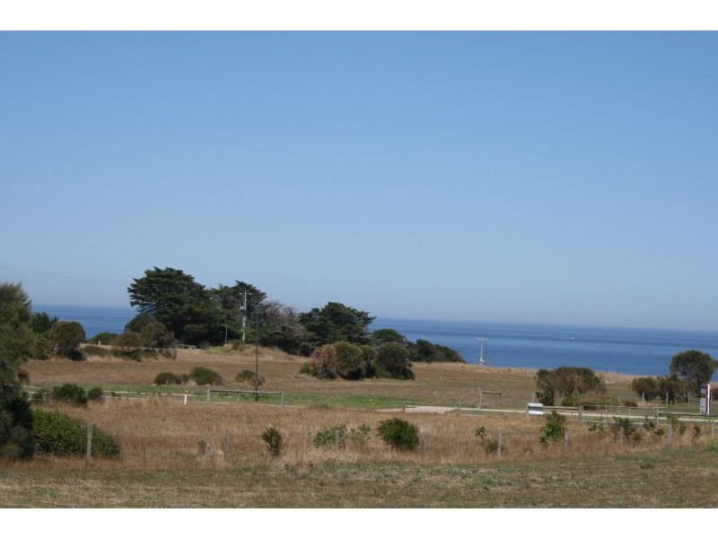 8 Cayley Court, San Remo VIC 3925