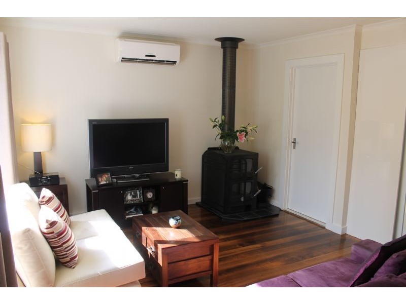 3 Rogan Close, Cowes VIC 3922