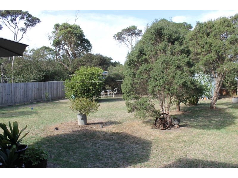 3 Rogan Close, Cowes VIC 3922