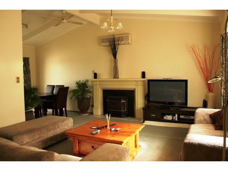 10 Hastings Street, Rhyll VIC 3923