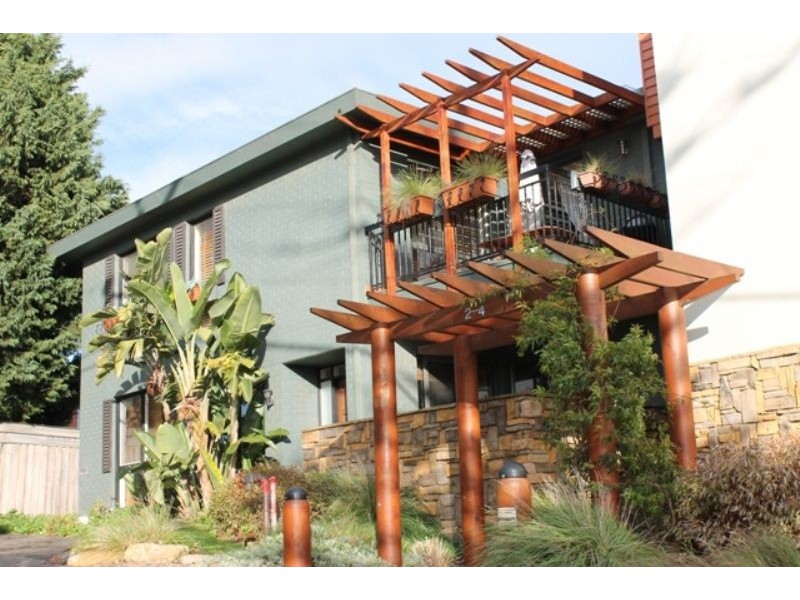 4/2 Warley Avenue, Cowes VIC 3922