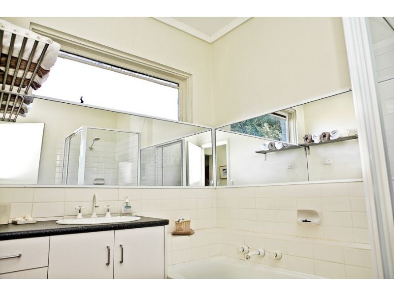 4/2 Warley Avenue, Cowes VIC 3922