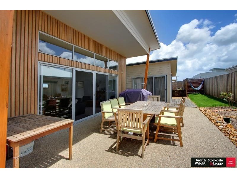 3 Cove Place, Cowes VIC 3922