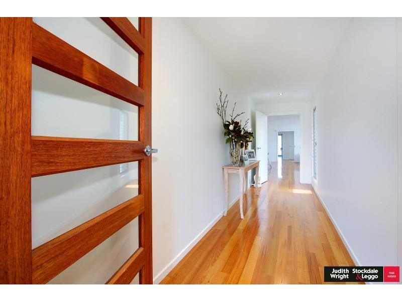 3 Cove Place, Cowes VIC 3922