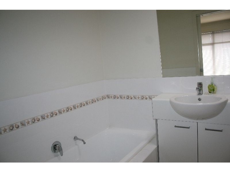 4/34-36 Jenner Avenue, Cowes VIC 3922