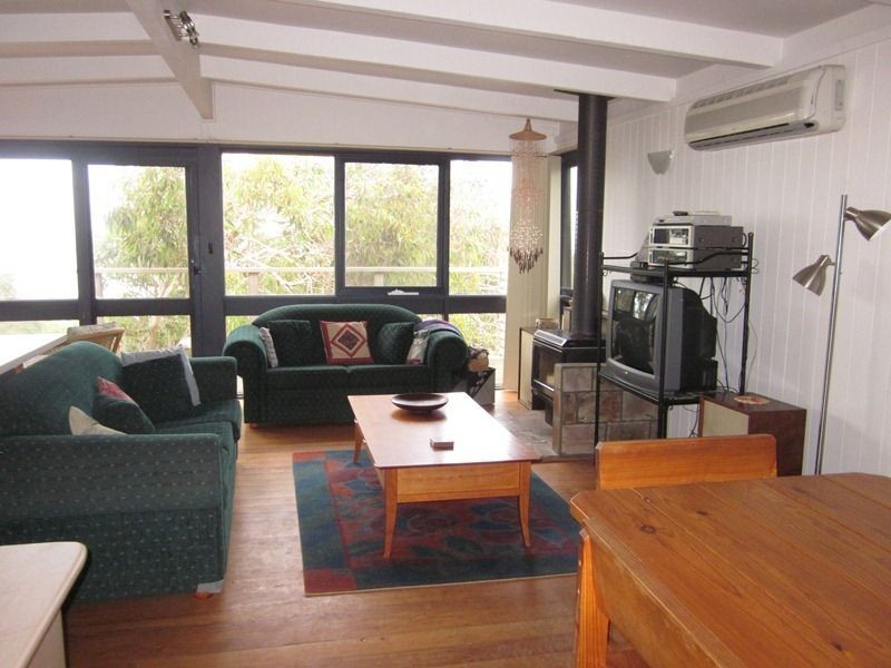 15 Beach Court, Smiths Beach VIC 3922