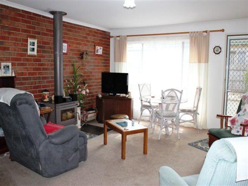 2/6 Park Street, Cowes VIC 3922