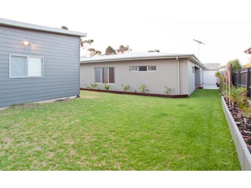 3 Amanda Close, Cowes VIC 3922