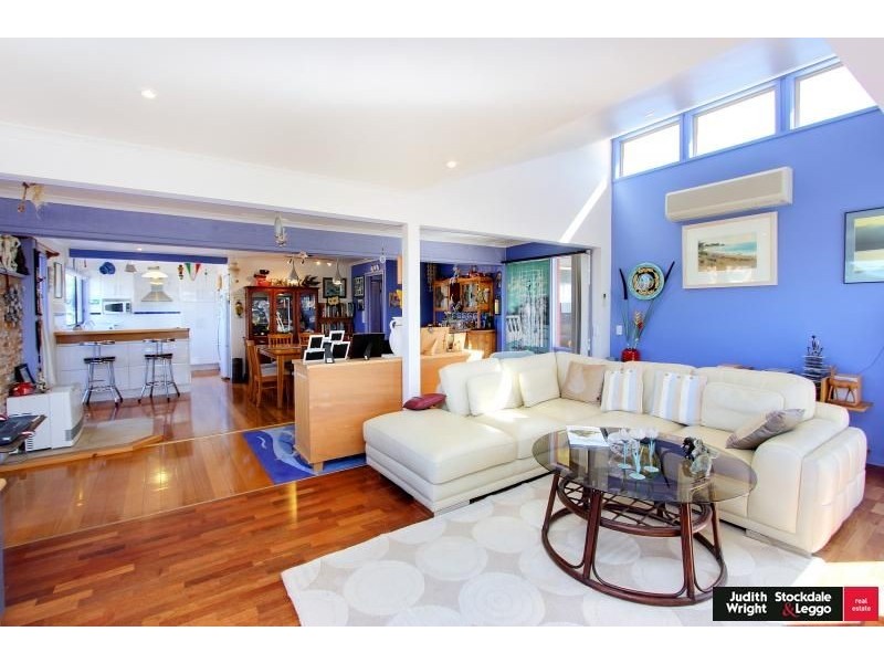 29 Hollywood Crescent, Smiths Beach VIC 3922