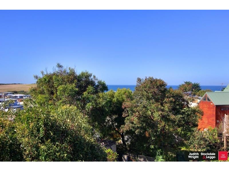 29 Hollywood Crescent, Smiths Beach VIC 3922